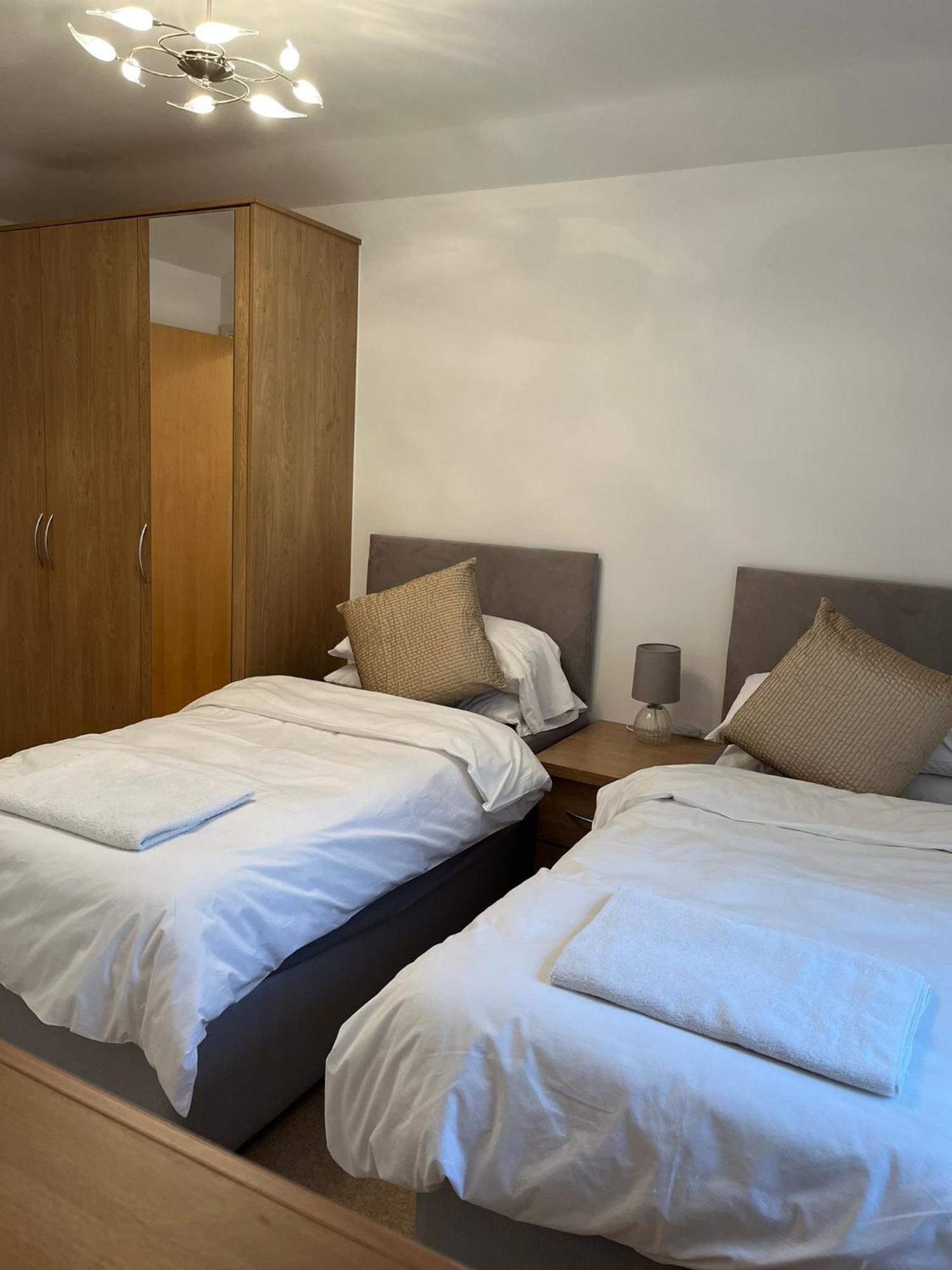 Holiday home Detached Pet Friendly Cottage, 1 Parking Space *
